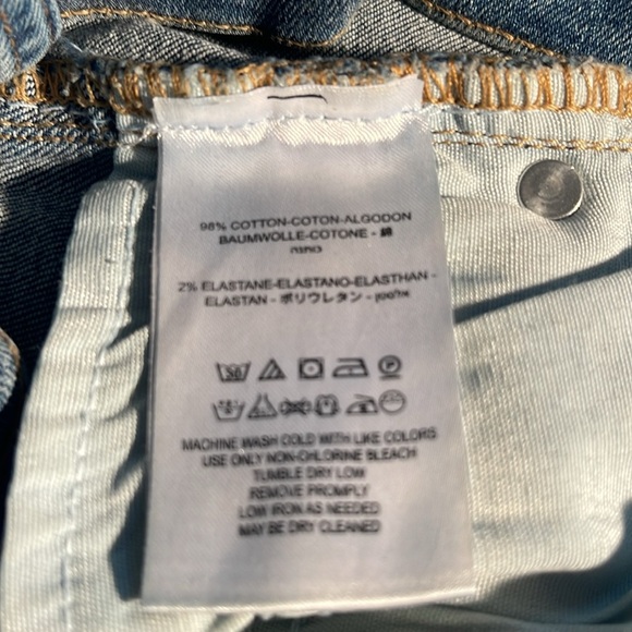 Free People - skinny with long frayed hem - medium wash - size 27 - Picture 4 of 5